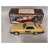 Beam 1974 Mercedes Benz 450SL with original box Gold