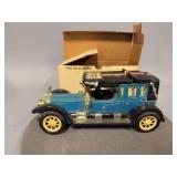 Decanter(s) as shown