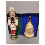 Decanter(s) as shown