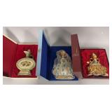 Decanter(s) as shown