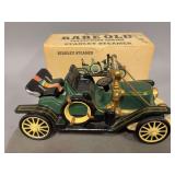 Decanter(s) as shown