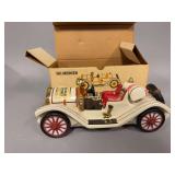 Decanter(s) as shown