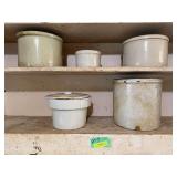 Various pieces stoneware