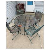42” round expanded metal patio table w 4 chairs