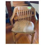 Heavy duty office chair