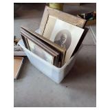 Frames, art
