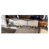 Metal plate rack, pillow