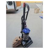Dyson DC33 Vacumn with Attachments