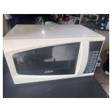 Sunbeam 700 watt microwave