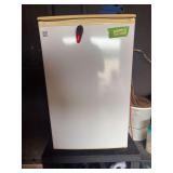 GE apartment size mini fridge