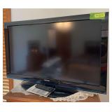 Toshiba 40” flatscreen tv w remote Model 40E210U
