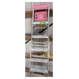 6’ tricam step ladder