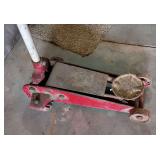 Rolling floor jack