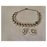 Lisner set, necklace missing pieces