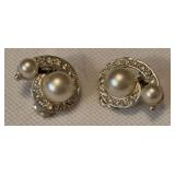 Richelieu earrings