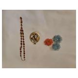Retro jewelry, plastic jewelry