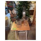 Folding tray table with two electrified oil lamps