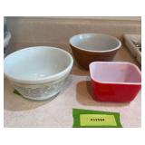 3pcs Pyrex-(2) No.401 and refrigerator No.27