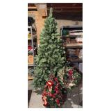 6.5’ Christmas tree, small decorative tree and wreath w stand