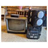 Vintage Magnavox tv and RCA stereo system w 5 disc changer