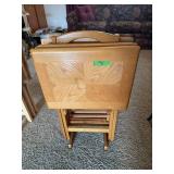 Set of 4 tv trays w stand