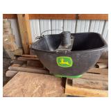 John Deere 12v electric spreader