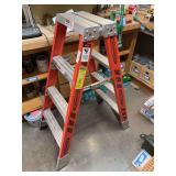 Werner 4 foot heavy duty step ladder