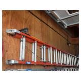28’ fiberglass extension ladder