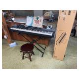 Yamaha digital piano P 45B with adjustable piano stool and original box