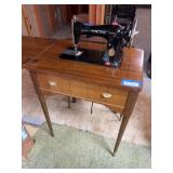 Singer, AD644478 in table sewing machine with knee pedal?
