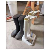 Peet shoe dryer and sz 14 rubber boots
