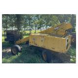 Pettibone Omni 40 self propelled man lift, NOT RUNNING IN YEARS. WISCONSIN VH4D gas engine.