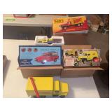 Kent Feeds die cast as shown