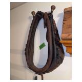 Leather horse collar