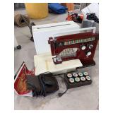 Viking SLE 6570 Sewing machine in case