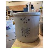 4 gallon Western Stoneware crock Small chip at bottom, no ring