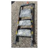 Gorilla plastic 3’ step ladder
