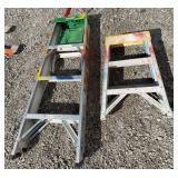Werner aluminum 4’ step ladder and 3’ fiberglass stepladder