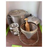 Juicer and canning pots
