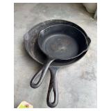 Favorite PIQUA ware number 5 cast iron skillet and 10” skillet