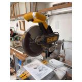Dewalt ten inch compound miter saw