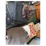 Blankets, throws, table cloths