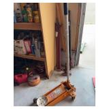 Orange floor hydraulic jack