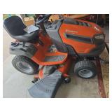 Husqvarna LGT 2654 riding garden tractor 97hrs, 26hp, 747cc Kohler-see video