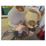 Lamp shades and lamps