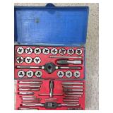 Tap and die set