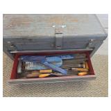 Toolbox 26x11x12 with contents