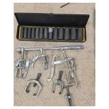 Pullers and sockets set