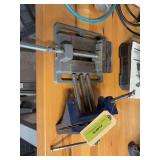 Small carpenter bench vise and milling vise