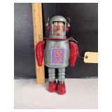Tin Tom Toy Astro Scout tin wind up robot